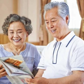 Cô Hồng – 54 tuổi, giáo viên nghỉ hưu